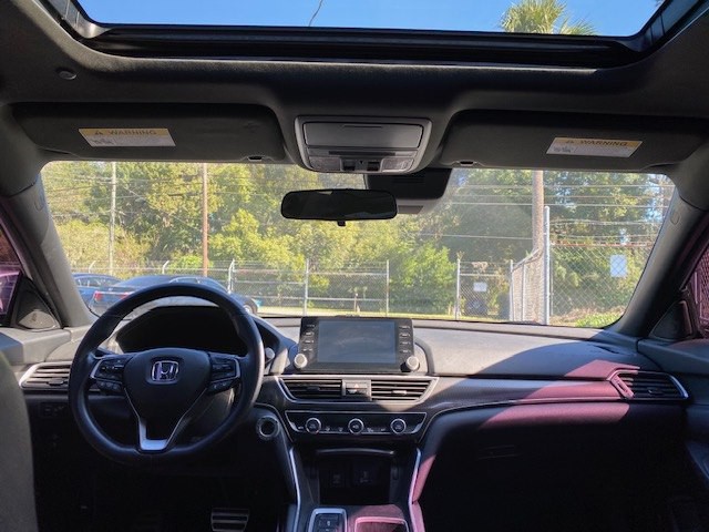 2018 Honda Accord Image 2