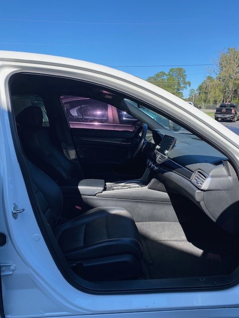 2018 Honda Accord Image 3