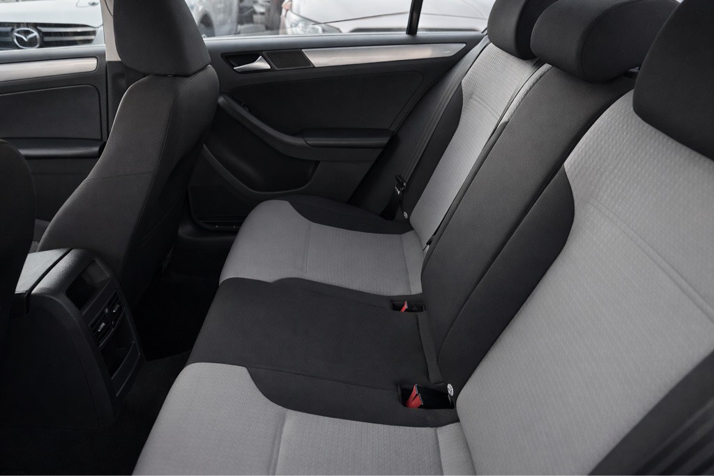 2017 Volkswagen Jetta Image 6