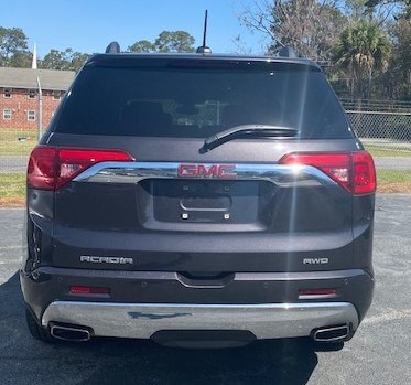 2017 GMC Acadia Image 5