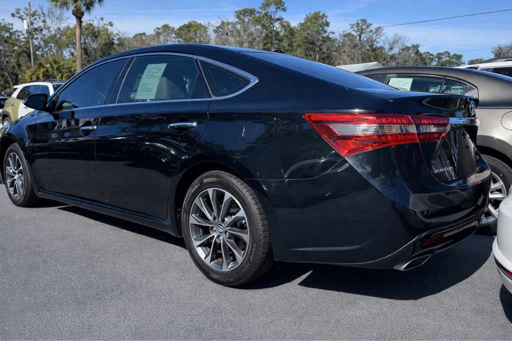 2016 Toyota Avalon Image 4