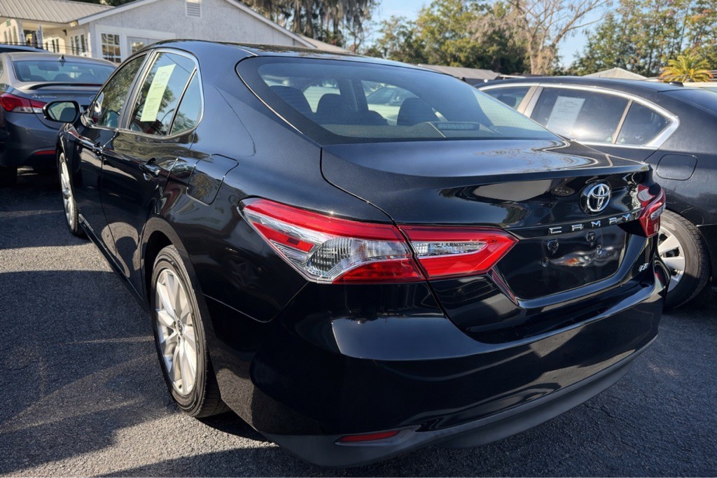 2018 Toyota Camry Image 3