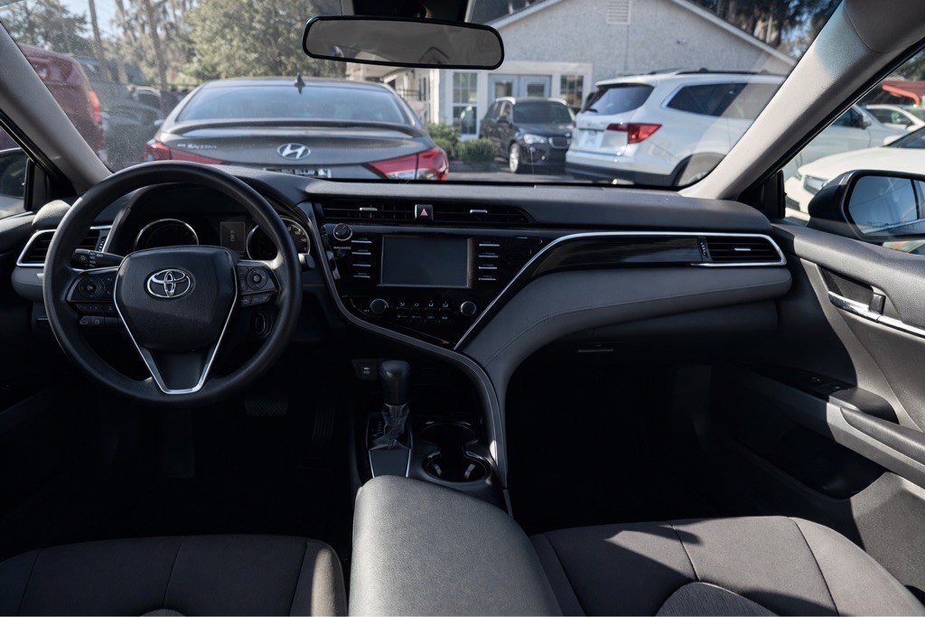 2018 Toyota Camry Image 5