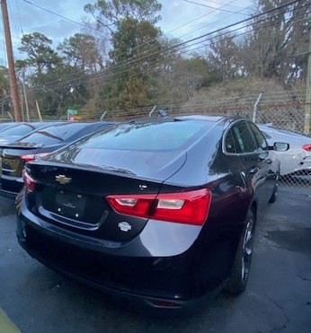 2023 Chevrolet Malibu Image 2