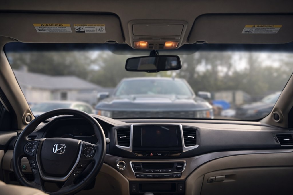 2016 Honda Pilot Image 2