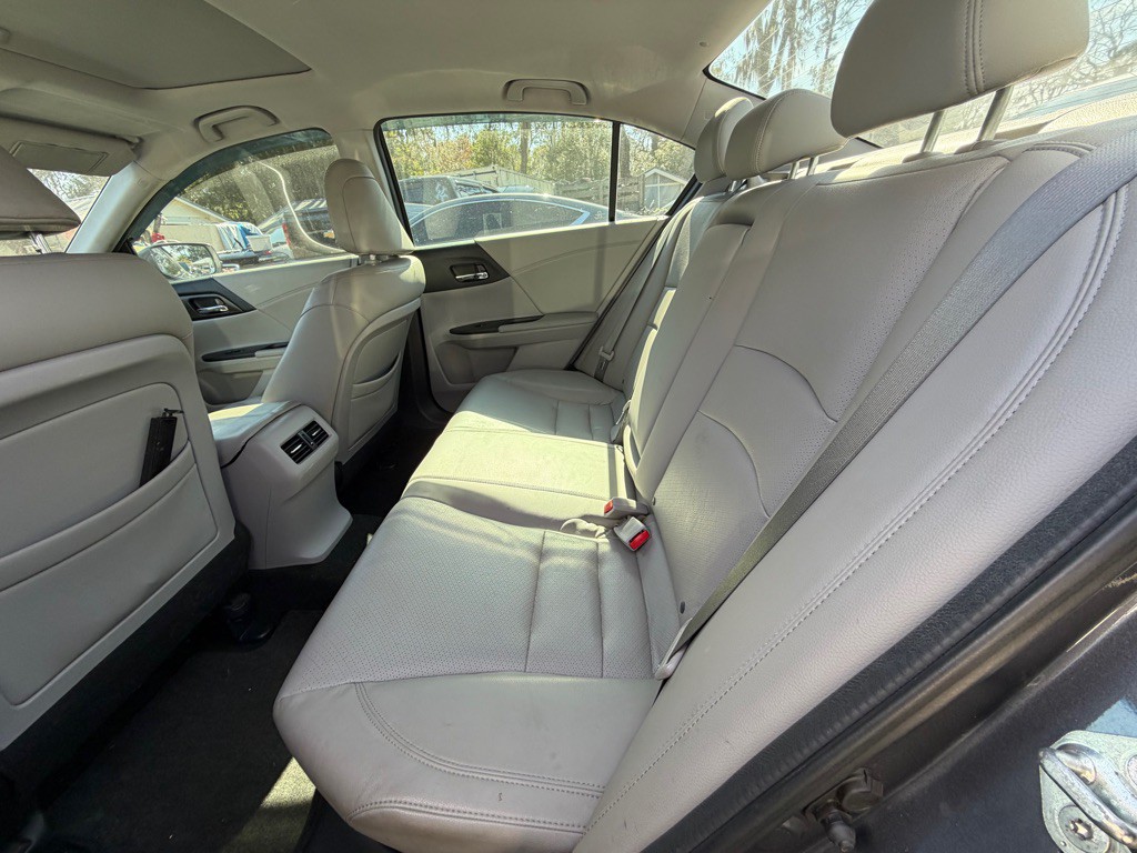 2013 Honda Accord Image 8