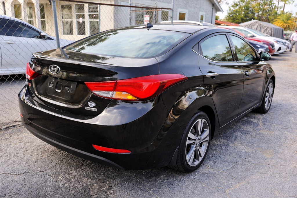 2014 Hyundai Elantra Image 2