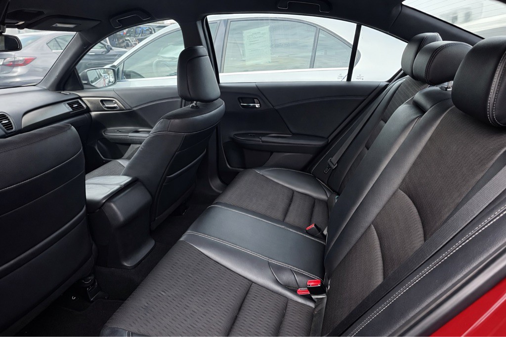 2016 Honda Accord Image 5