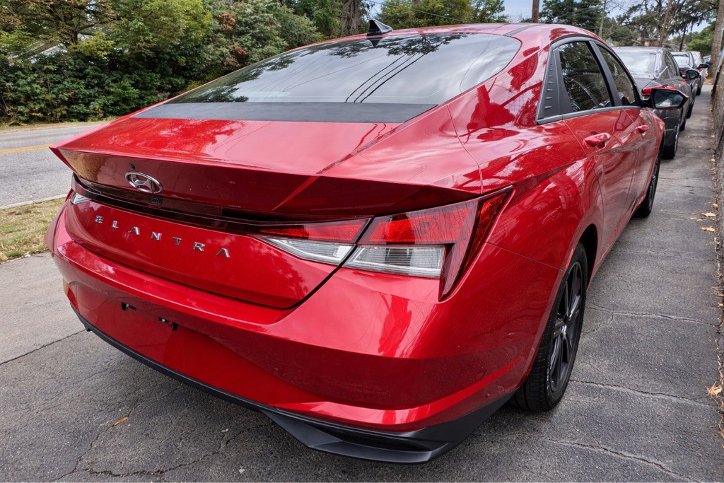 2022 Hyundai Elantra Image 6