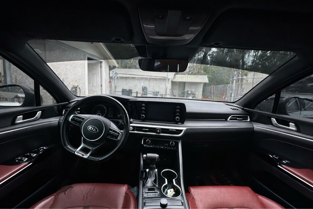 2021 Kia K5 Image 6