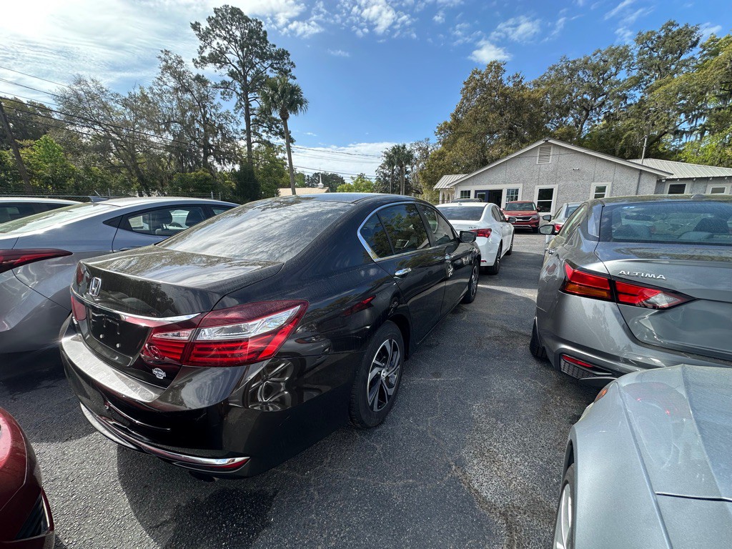 2017 Honda Accord Image 3
