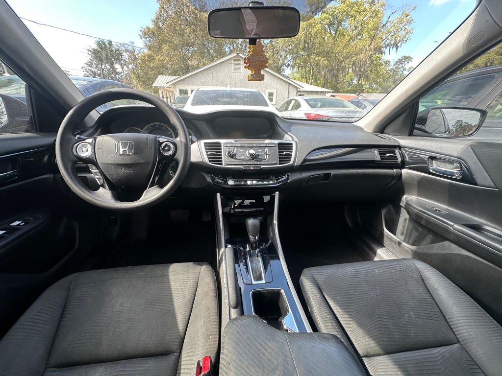 2017 Honda Accord Image 7