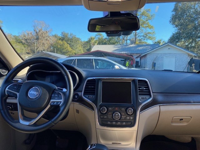 2015 Jeep Grand Cherokee Image 2