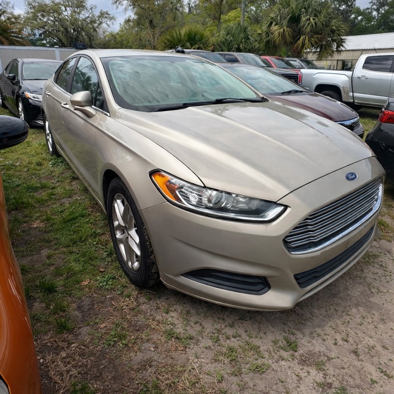 2015 Ford Fusion Image 2