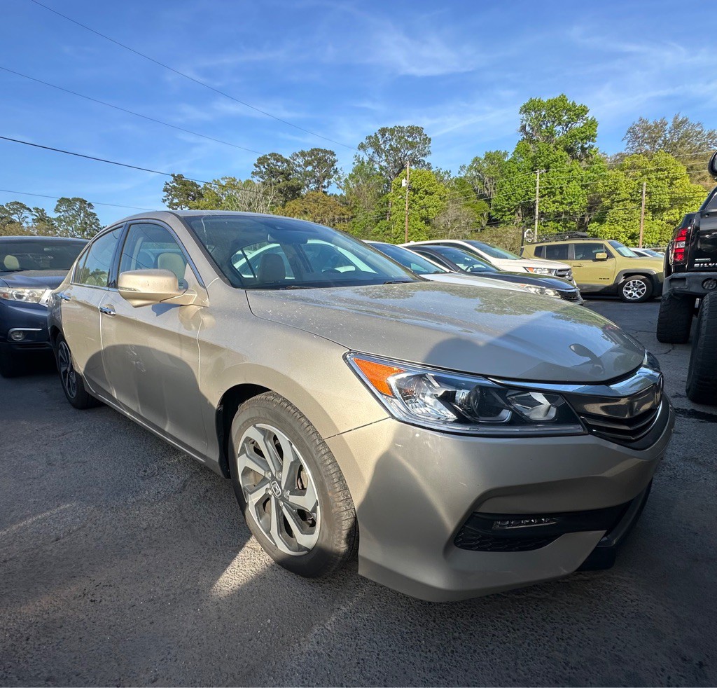 2016 Honda Accord Image 2