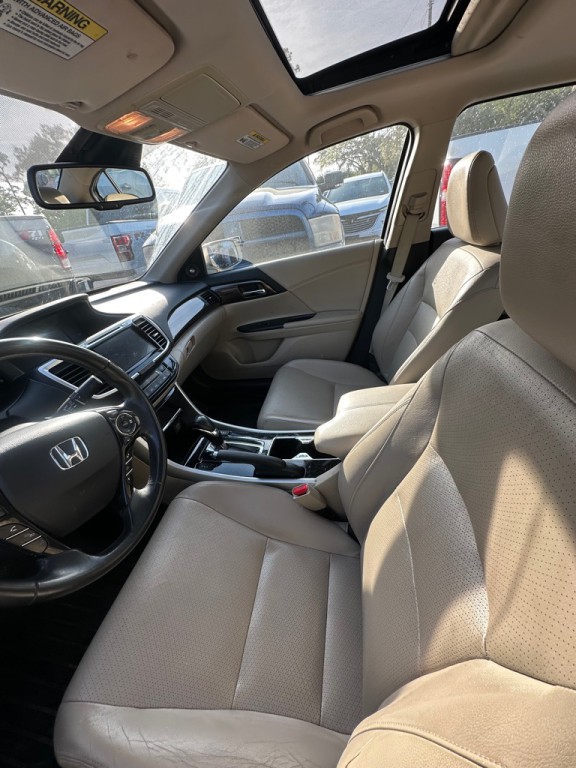 2016 Honda Accord Image 5