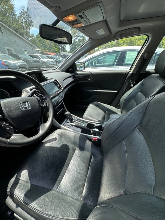 2017 Honda Accord Image 7