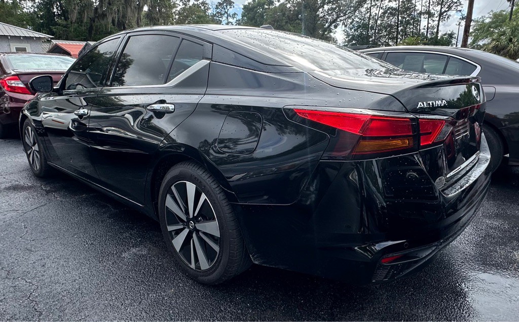 2019 Nissan Altima Image 4
