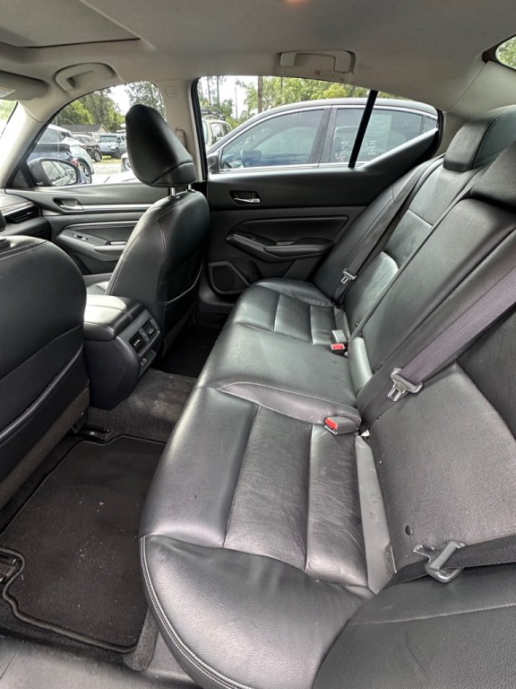 2019 Nissan Altima Image 5