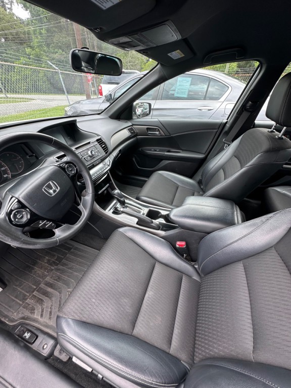2017 Honda Accord Image 6
