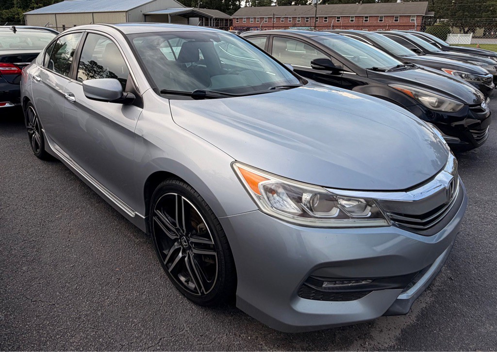 2016 Honda Accord Image 2