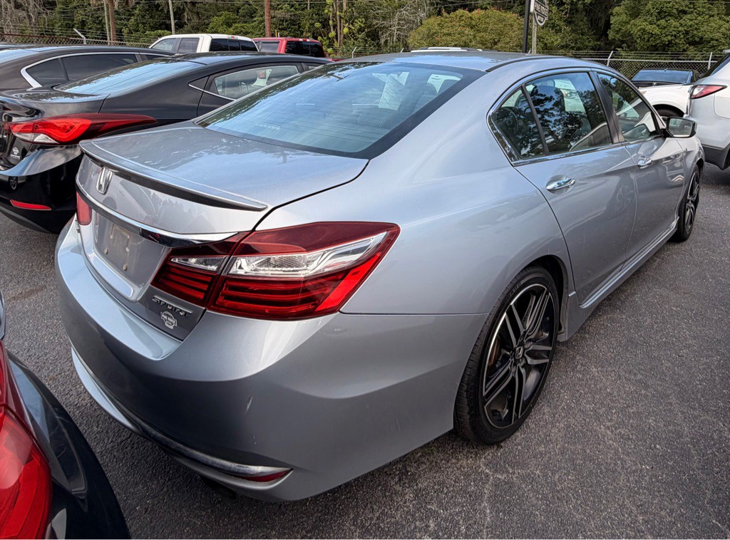 2016 Honda Accord Image 4