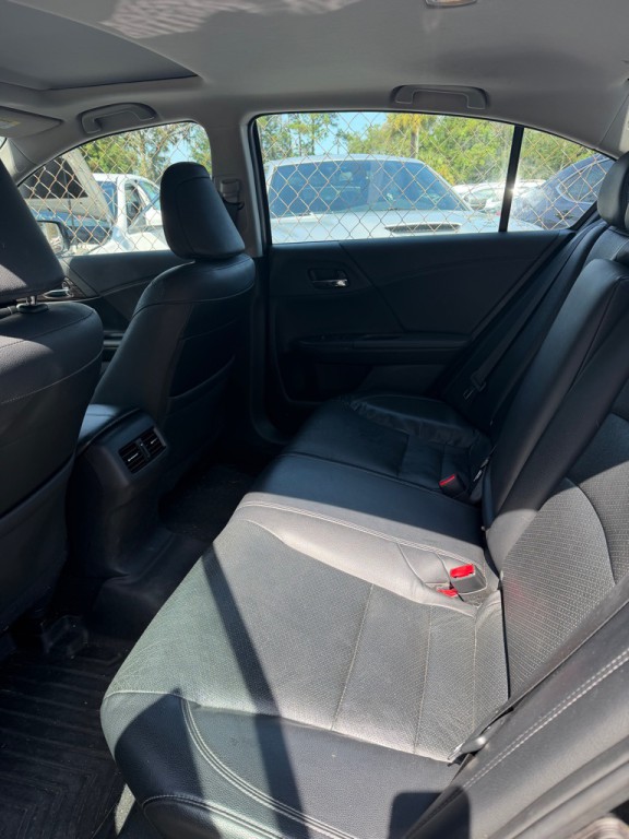 2017 Honda Accord Image 6