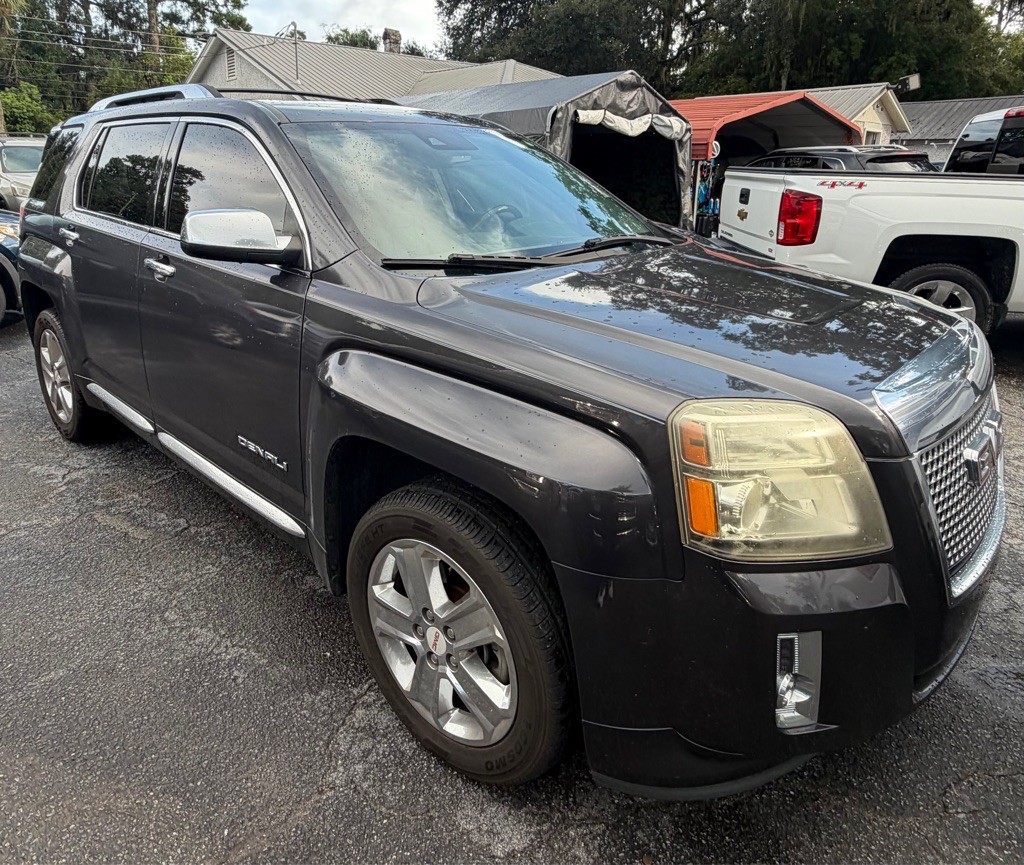 2013 GMC Terrain Image 1