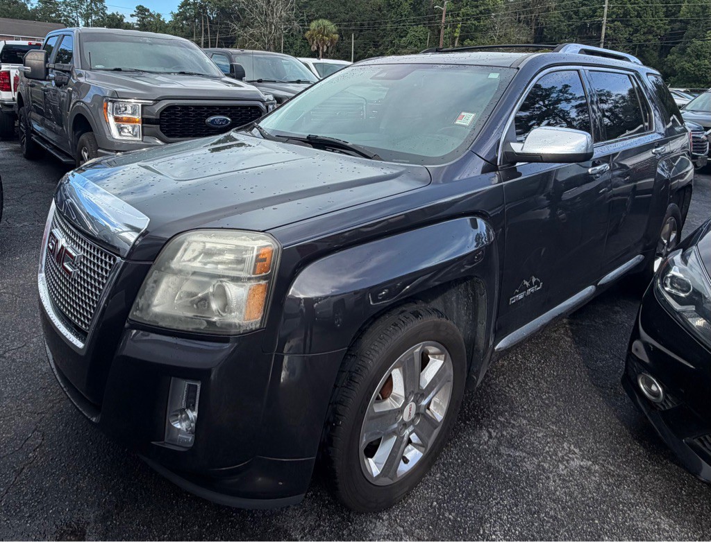 2013 GMC Terrain Image 2