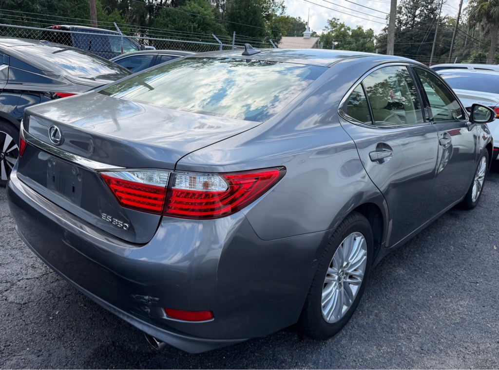 2013 Lexus ES 350 Image 3