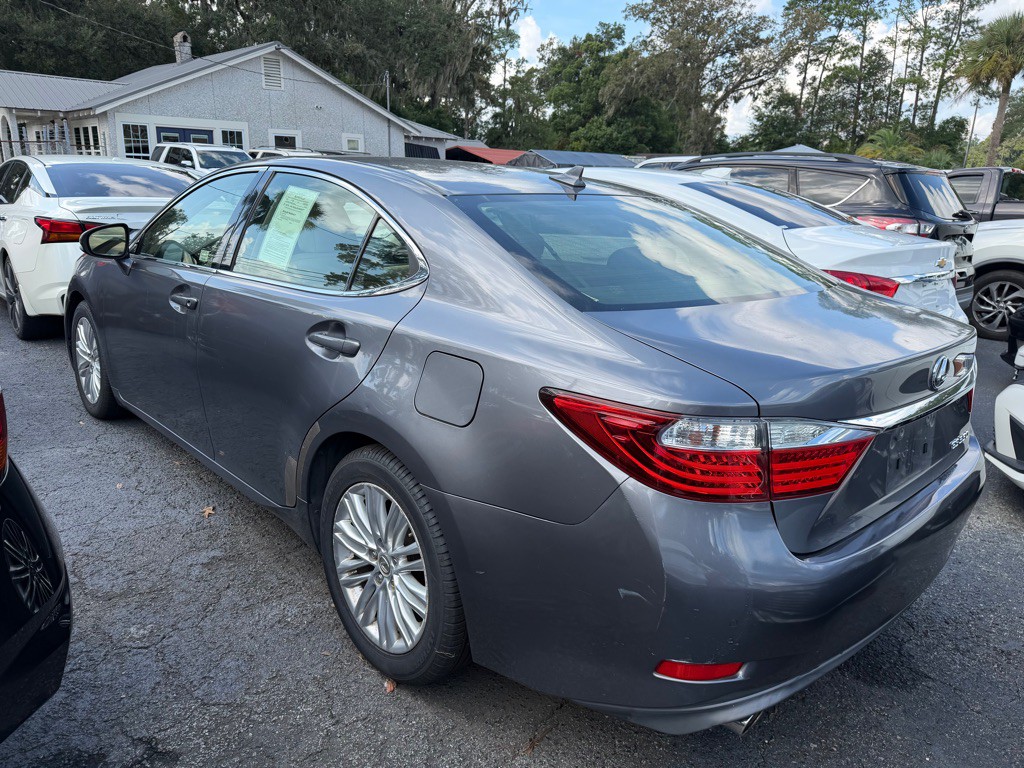 2013 Lexus ES 350 Image 4
