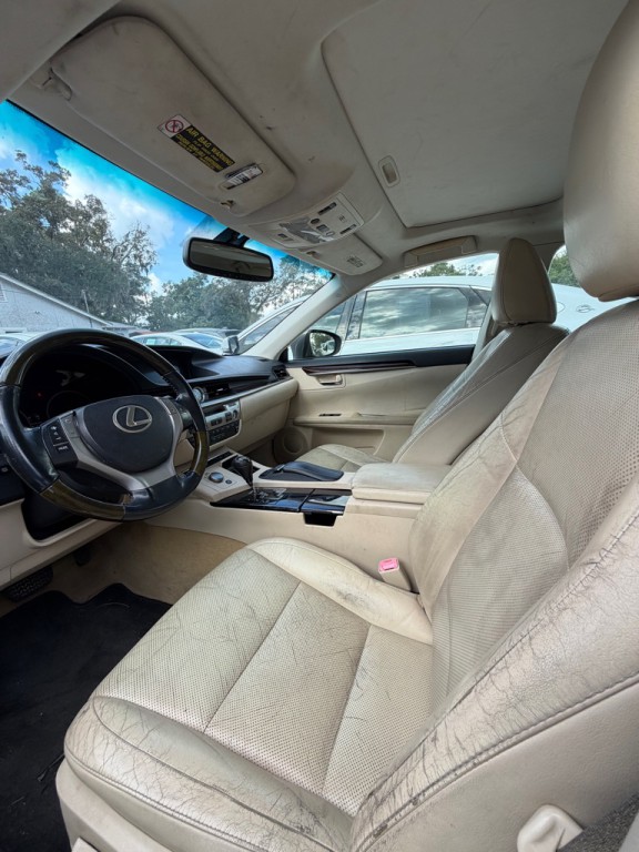 2013 Lexus ES 350 Image 5