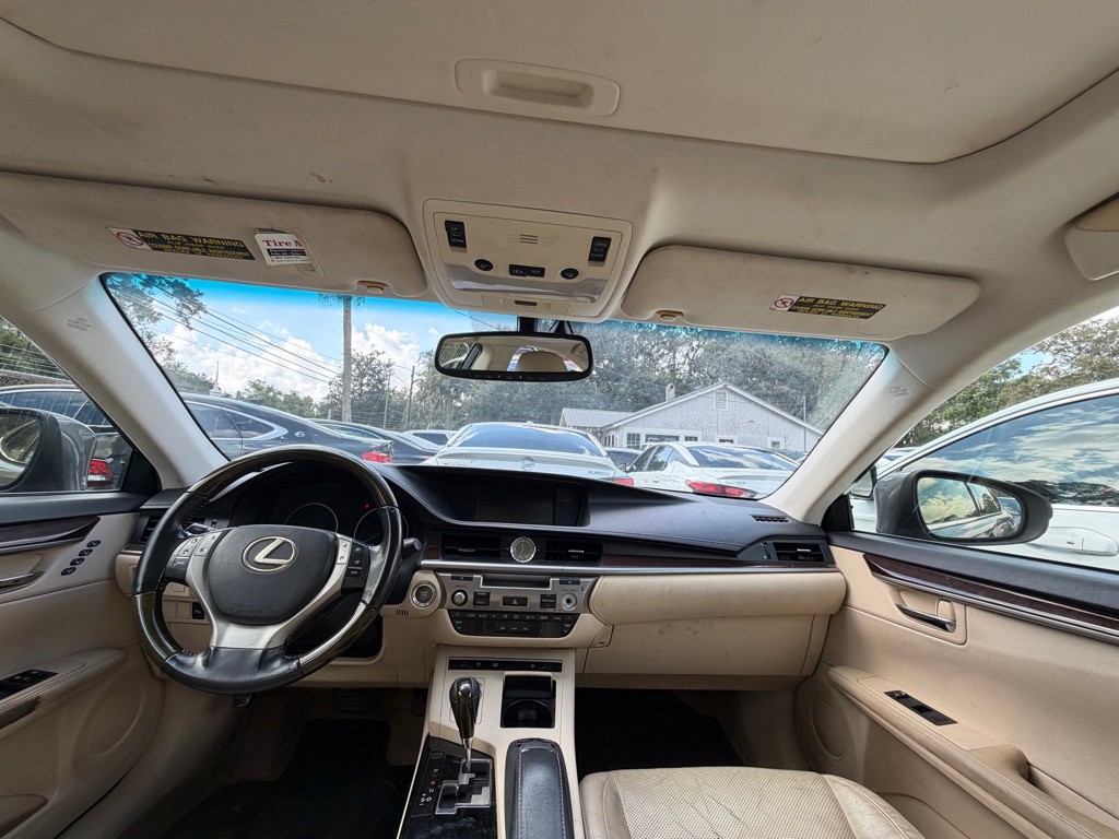 2013 Lexus ES 350 Image 7