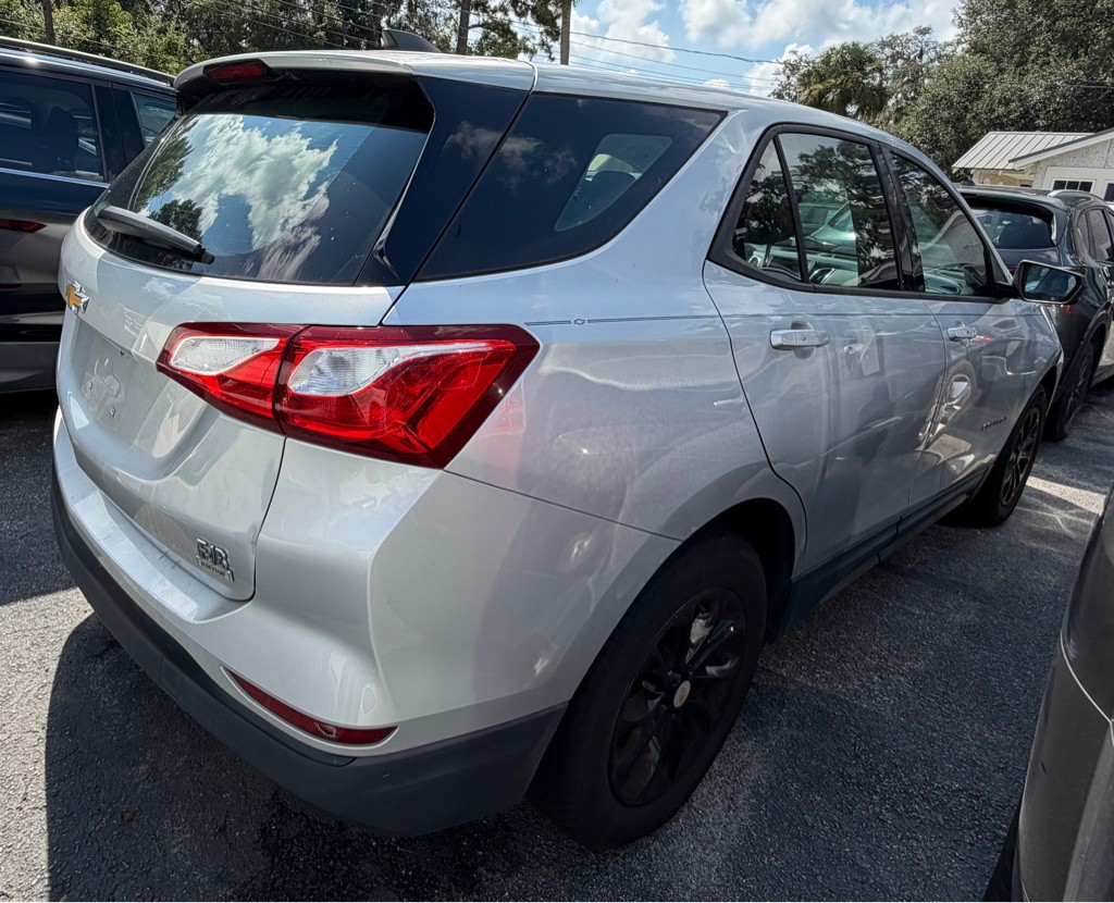 2019 Chevrolet Equinox Image 3