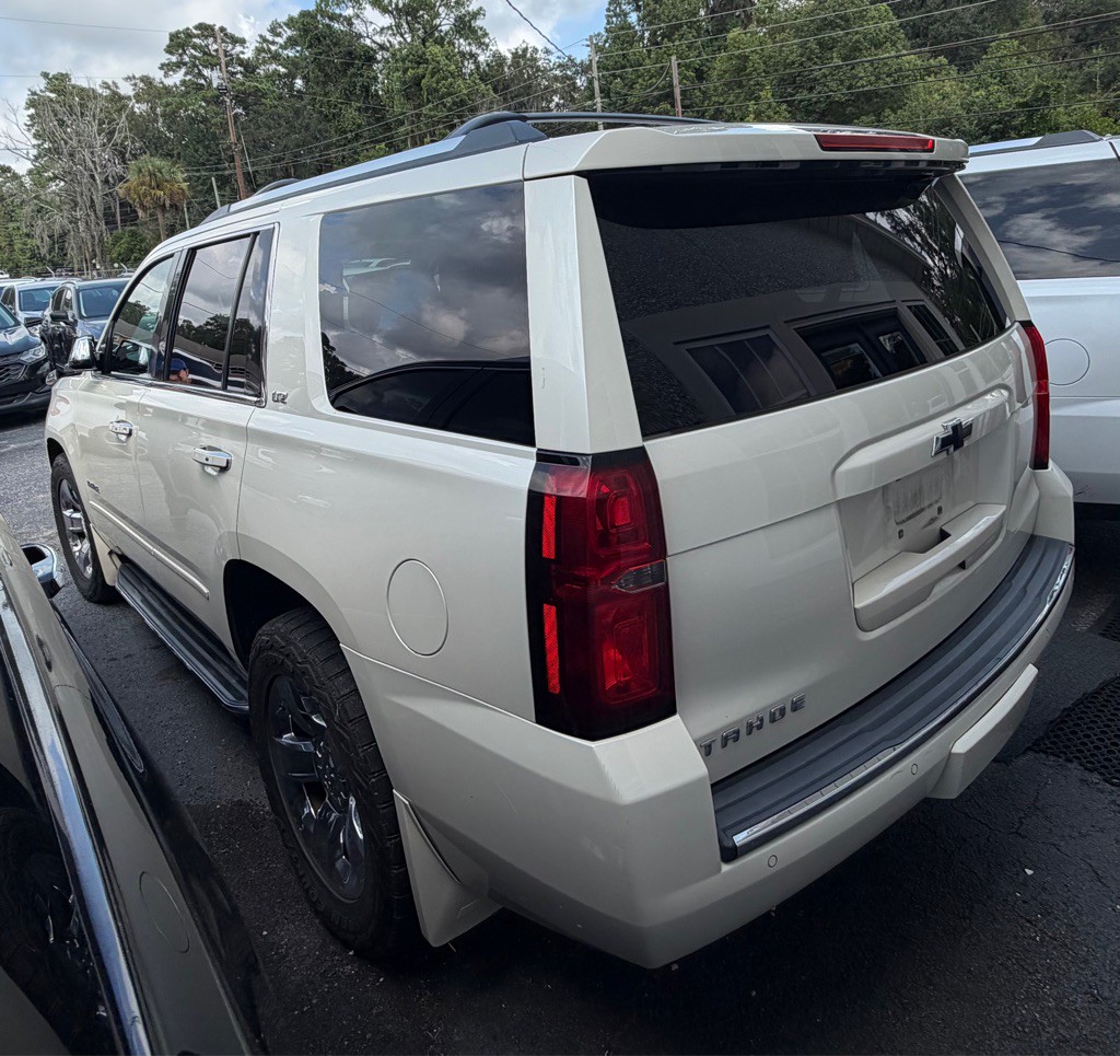 2015 Chevrolet Tahoe Image 3