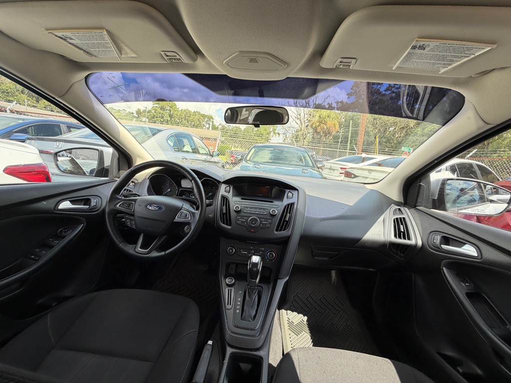 2016 Ford Focus Image 6