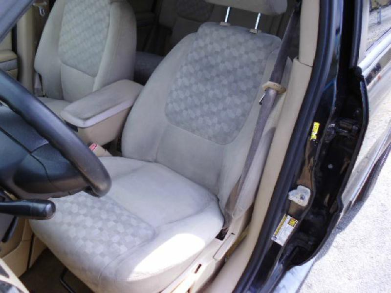 2005 Chevrolet Equinox Image 12