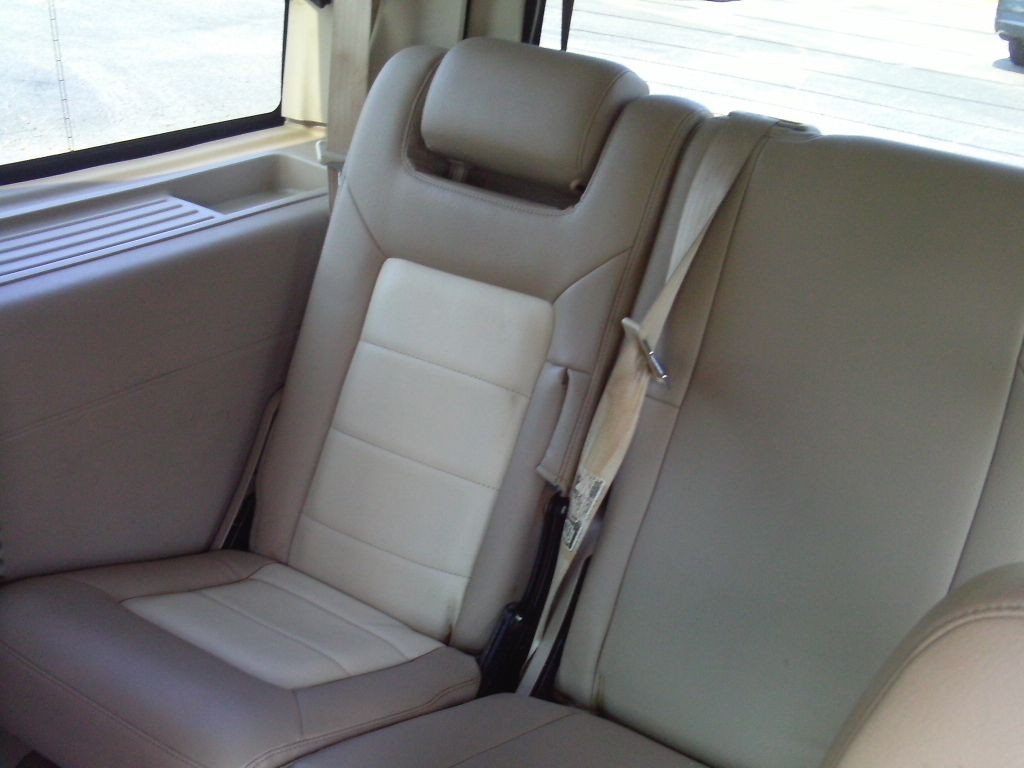 2003 Ford Expedition Image 12