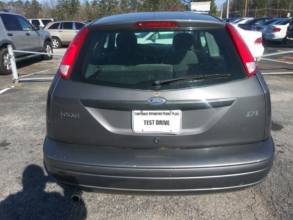 2002 Ford Focus Image 5