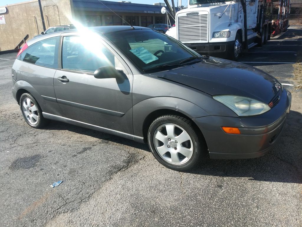 2002 Ford Focus Image 8
