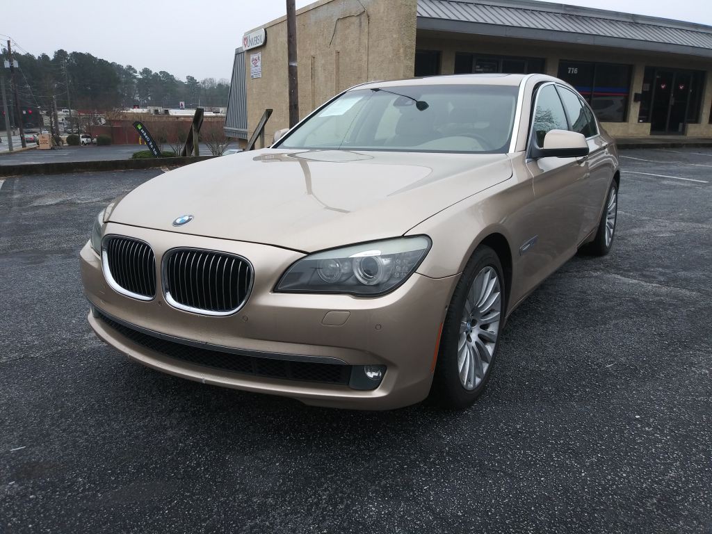 2009 BMW 7 Series Image 1