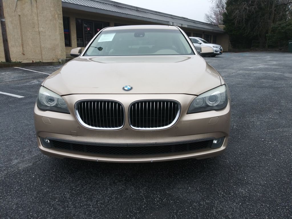 2009 BMW 7 Series Image 3