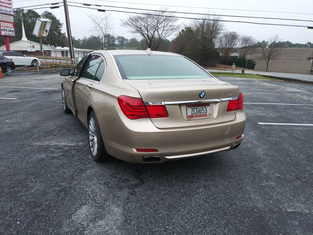 2009 BMW 7 Series Image 7