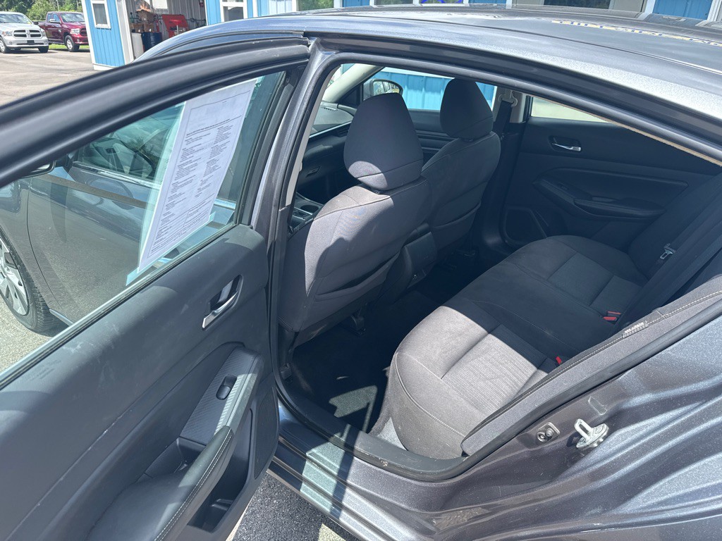 2020 Nissan Altima Image 3