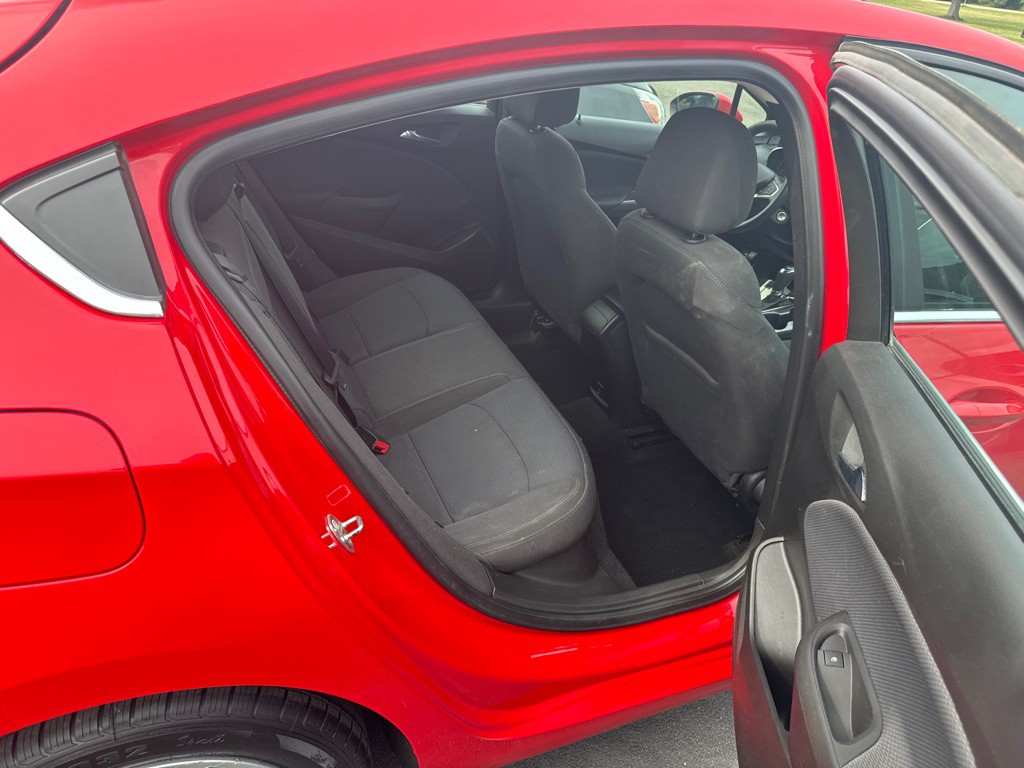 2018 Chevrolet Cruze Image 7