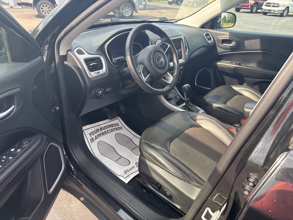 2018 Jeep Compass Image 2