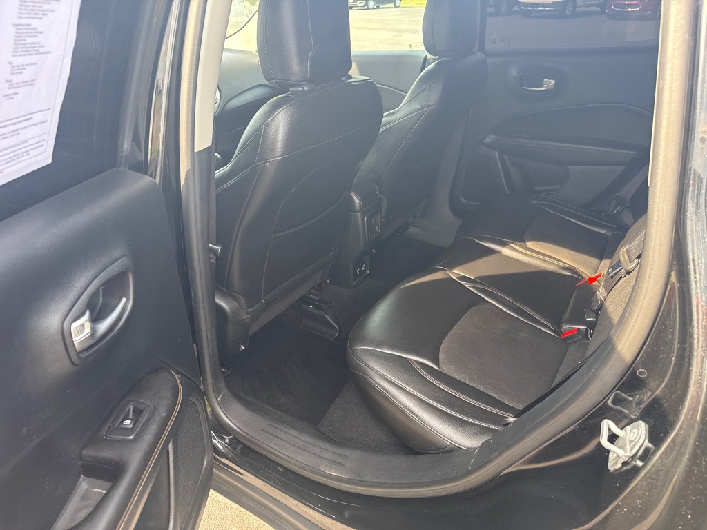 2018 Jeep Compass Image 3