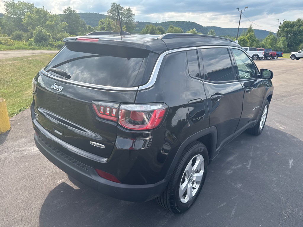 2018 Jeep Compass Image 6