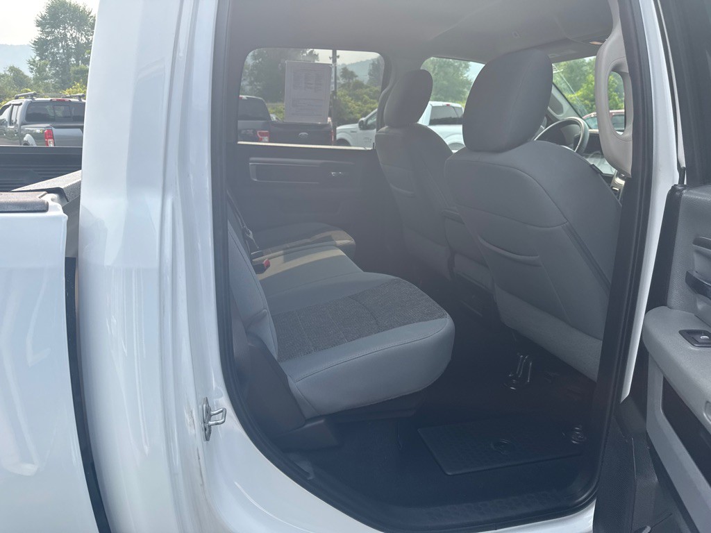 2019 RAM 1500 Image 7