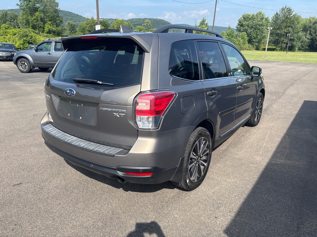 2018 Subaru Forester Image 6